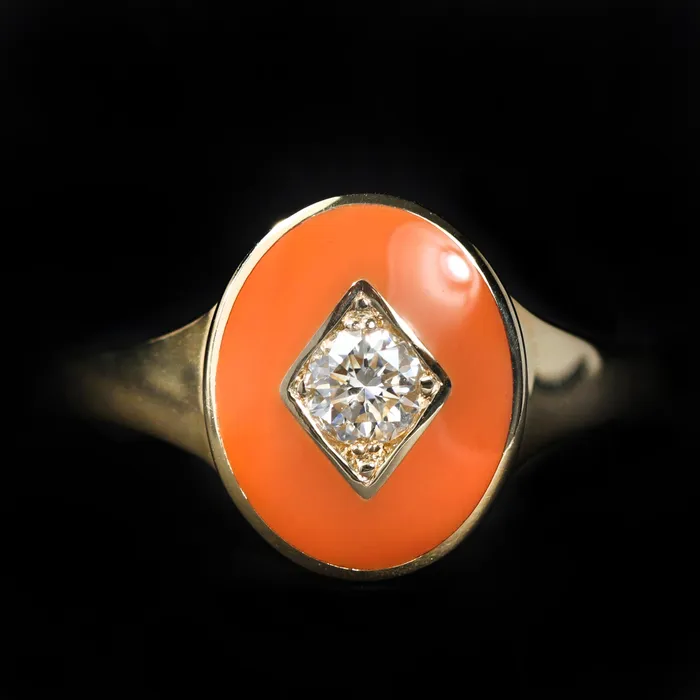 14k Yellow Gold 020 Carat Diamond and Enamel Signet Ring Immaculate Jewelry Rings