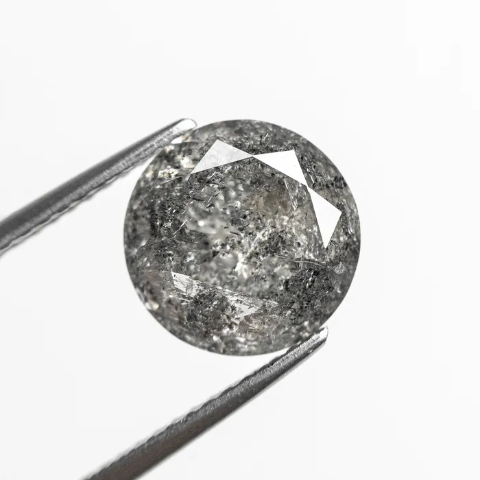 301ct 936x934x529mm Round Brilliant 2093108 Misfit Diamonds Rings