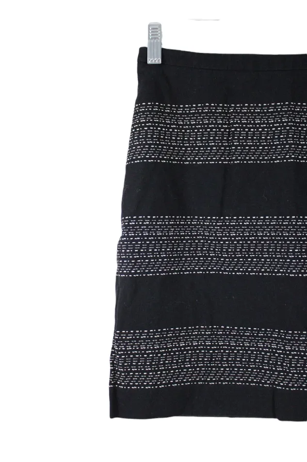 Ann Taylor LOFT Rings Ann Taylor Petites Black Cotton Embroidered Skirt 00 Petite