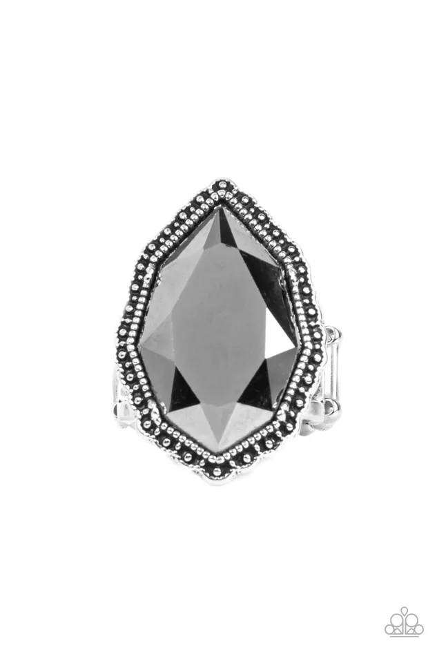 AvantGRANDEUR Silver Paparazzi Accessories Rings