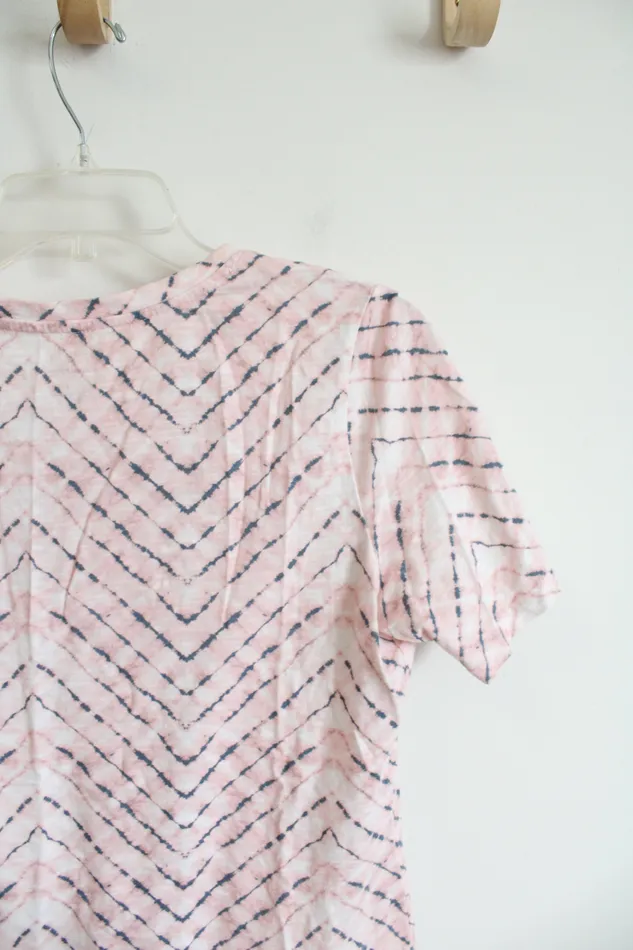 Banana Republic Earrings Banana Republic Malibu Tee Pink Gray Patterned VNeck Top S