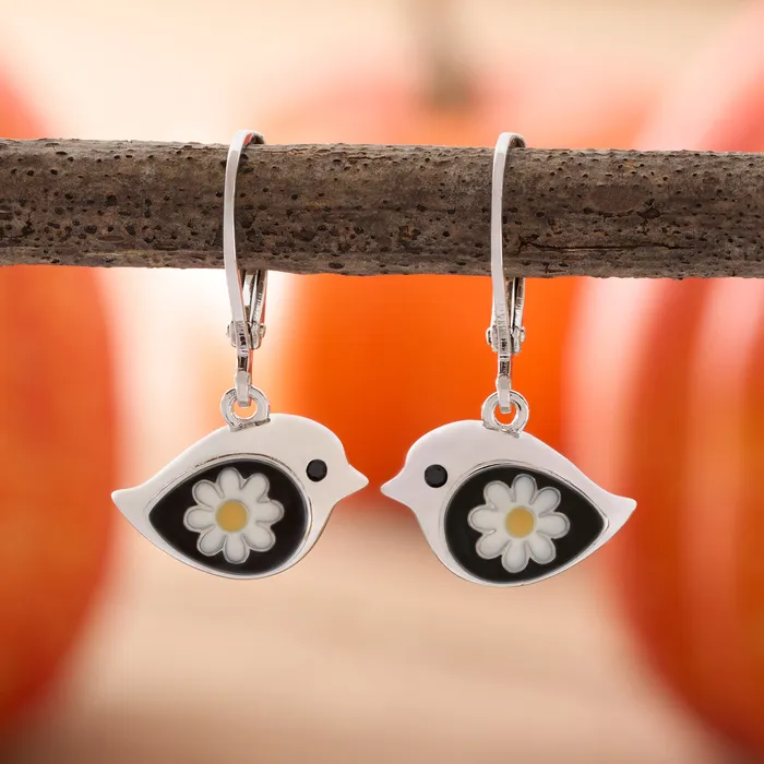 Chadds Ford Jewelry Earrings Leverback Daisy Birdie Earrings