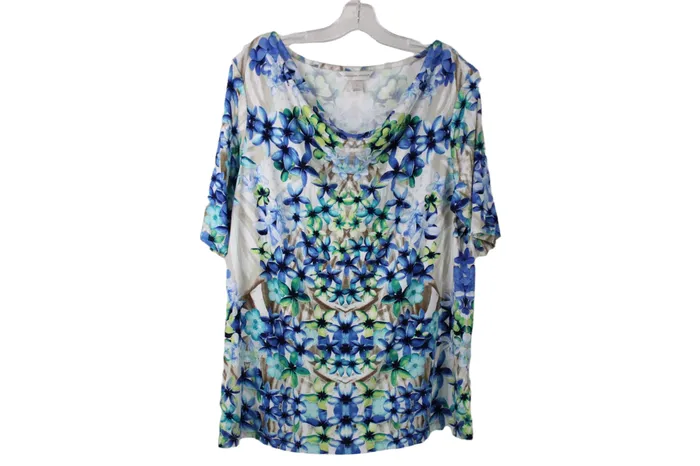 Christopher Banks Rings Christopher Banks Blue Floral Top L