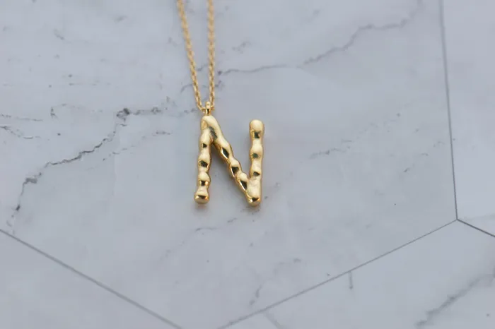 Dreamlandgt Earrings Collar Letra bao de oro Dreamlandgt Earrings Collar Letra bao de oro