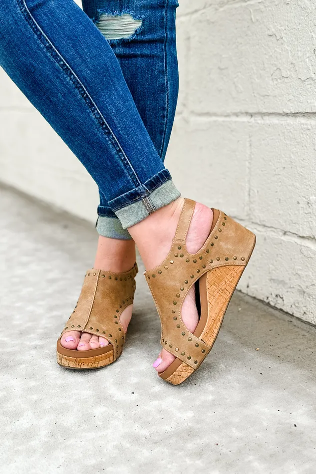 Earrings Corkys Corkys Carley Wedge Sandal Taupe Oil Stud