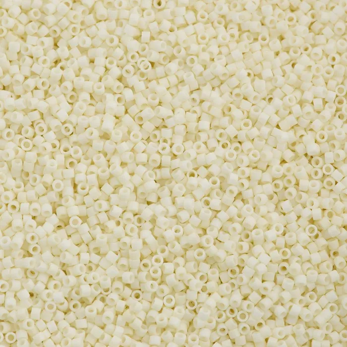 Earrings DB0352 Matte Opaque Cream Miyuki Delica 110 Peppy Beads