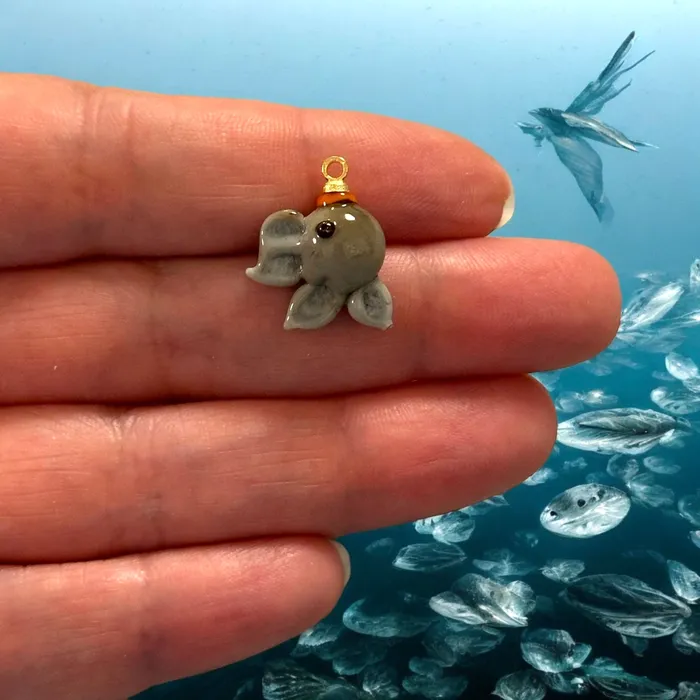 Earrings Hand Made Murano Glass Fish Charm With 24Kt Gold Plated Pin Peppy Beads
