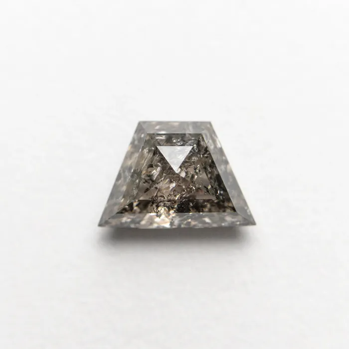 Earrings Misfit Diamonds 095ct 498x736x342mm Trapezoid Rosecut 1974434