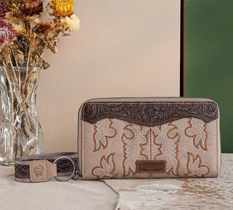 Earrings MONTANA WEST Wrangler Embroidered Embossed Wallet Wristlet Tan