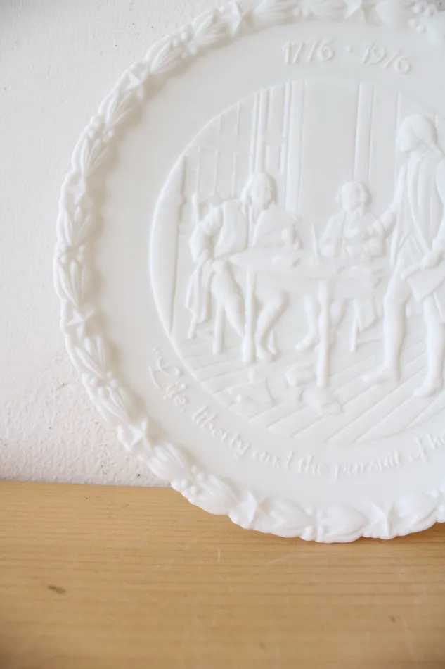Fenton Necklaces Fenton USA Bicentennial Project Of The General Federation Of Womens Clubs Colonial Milk Glass White In God We Trust Decorative Plate