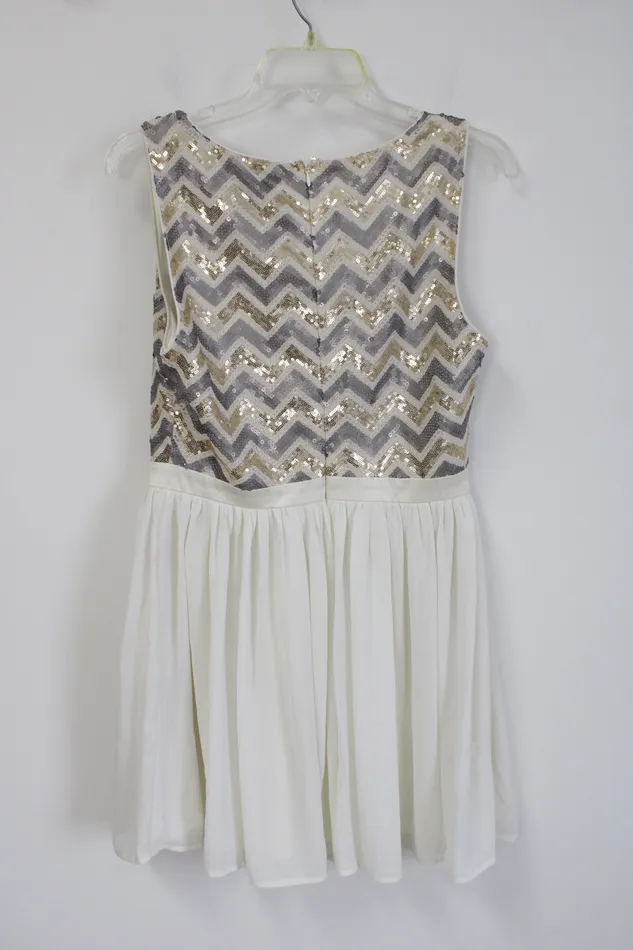 Forever 21 Rings Forever 21 White Gold Sequined Chiffon Dress L