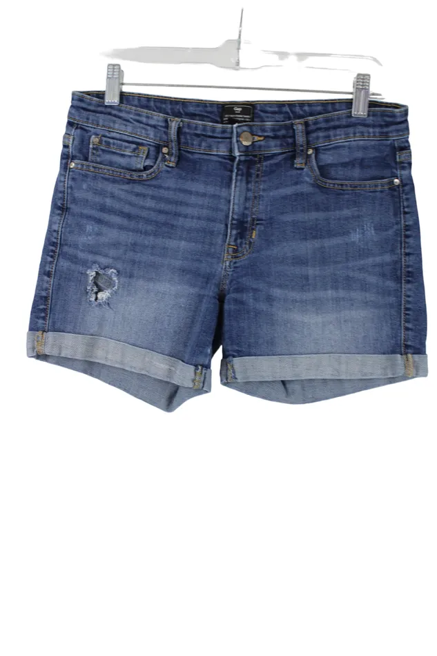 Gap Sexy Boyfriend Short 6 Gap Earrings
