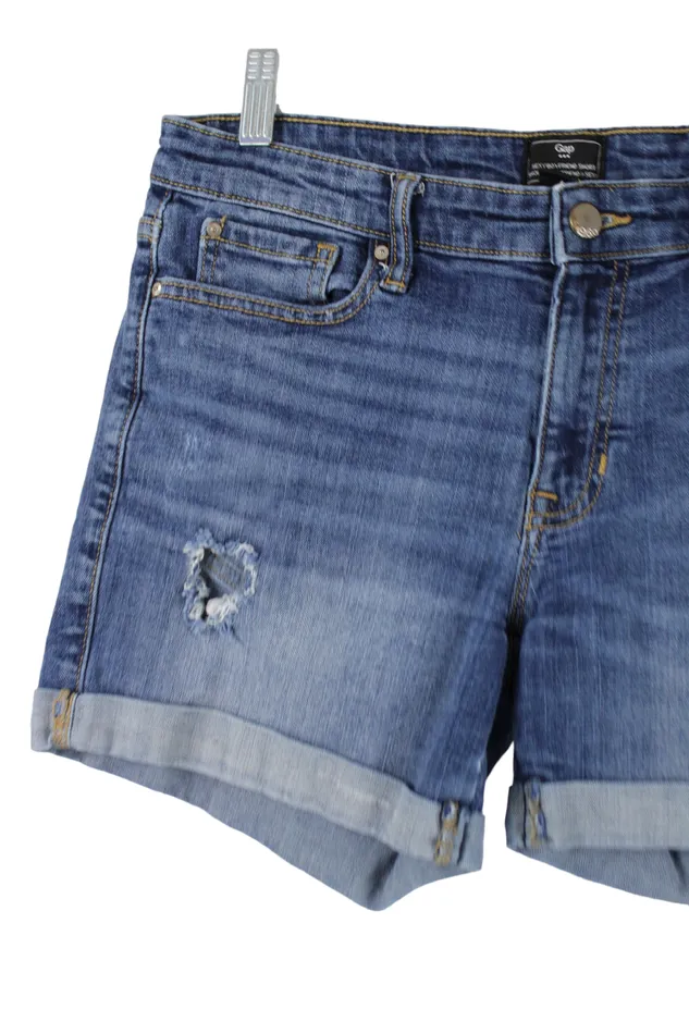 Gap Sexy Boyfriend Short 6 Gap Earrings