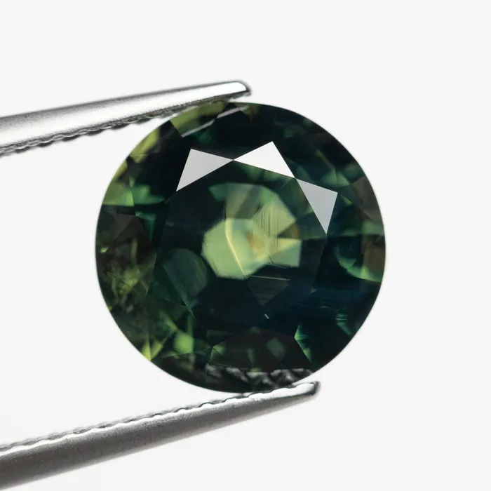 Green Brilliant Sapphire 516ct Round Misfit Gems Rings