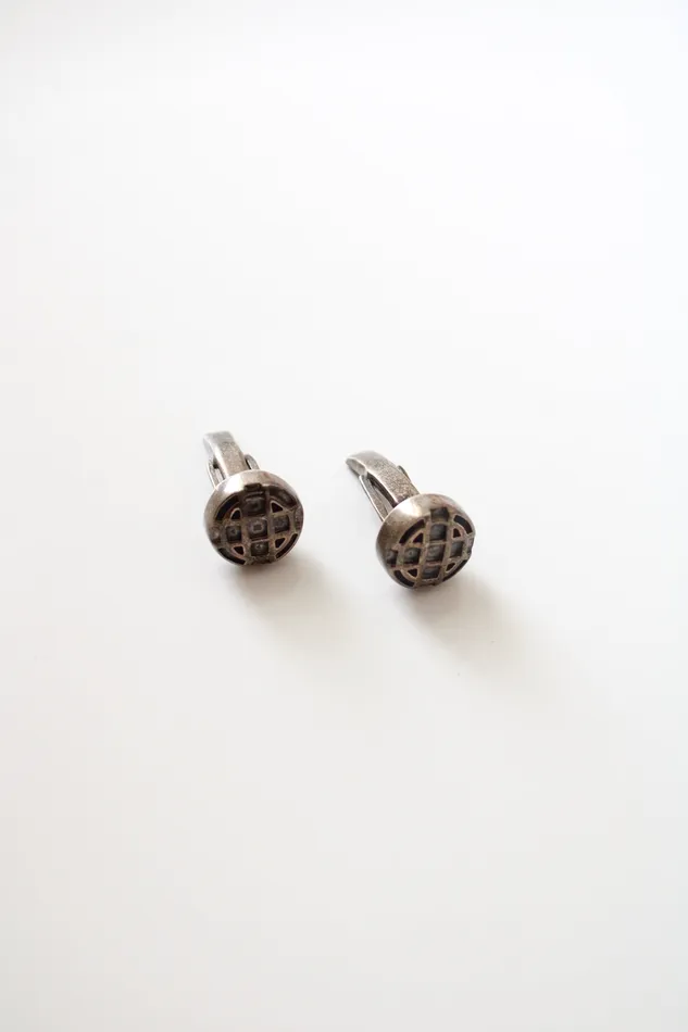 Jubilee Thrift Earrings Sterling Silver Round Grid Cuff Links