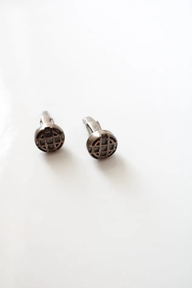 Jubilee Thrift Earrings Sterling Silver Round Grid Cuff Links