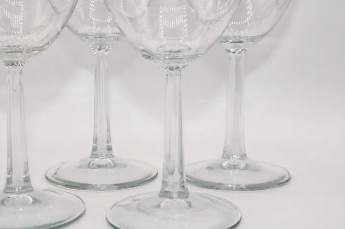 Jubilee Thrift Necklaces Four Wine Glasses