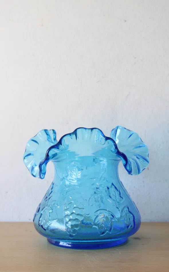 Kanawa Kanawa Vintage Blue Hand Blown Glass Ruffle Rim Vase 5 Rings