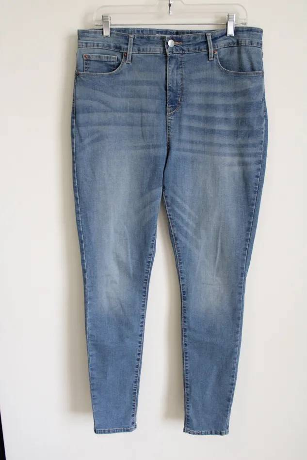 Levis PreStyled Sets Signature Gold Levi Strauss Totally Shaping HighRise Skinny Jeans 14 Long