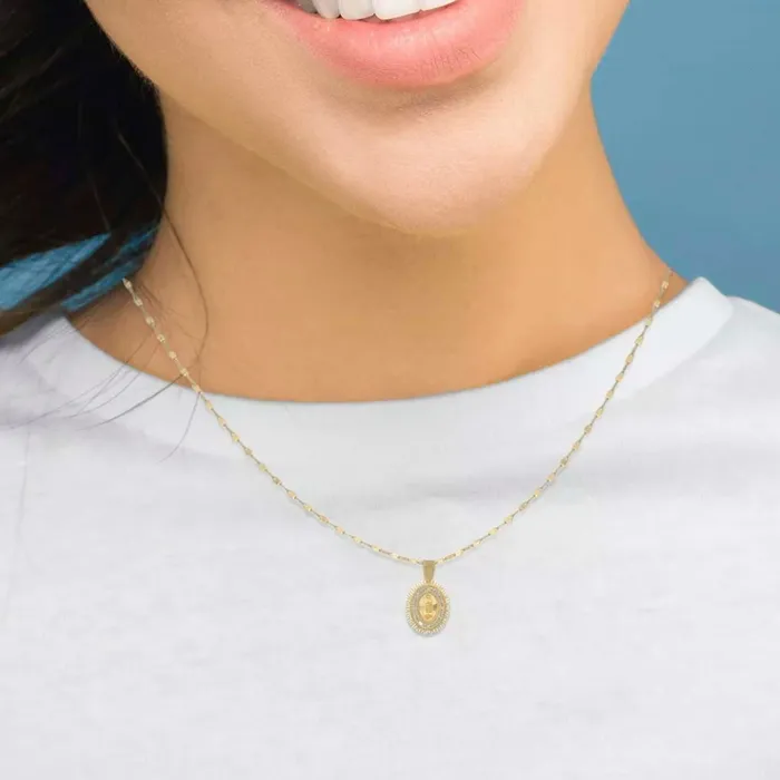 Medalla de la virgen de guadalupe oro 10k con cadena Unisex Gold Shield Necklaces