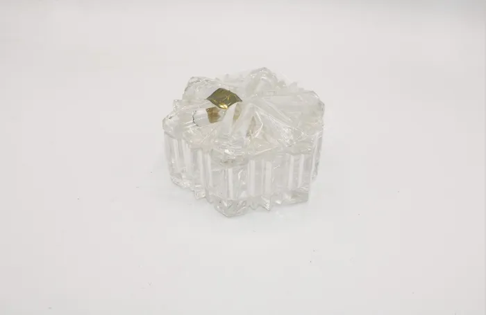 Mikasa German Snowflake 375 Crystal Trinket Dish W Lid Jubilee Thrift Earrings Mikasa German Snowflake 375 Crystal Trinket Dish W Lid Jubilee Thrift Earrings