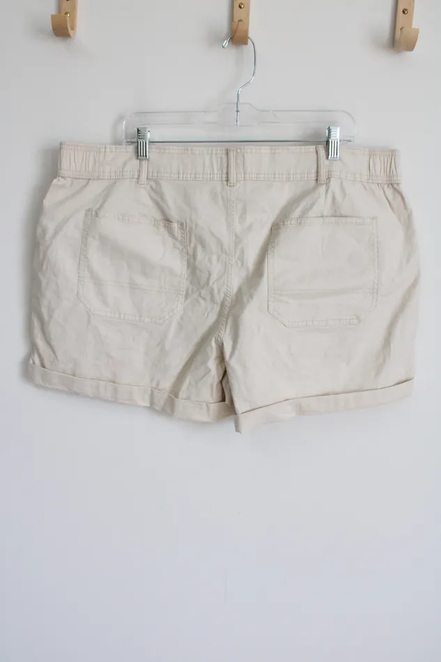 NEW Time and Tru Khaki Cuffed Shorts 20 Time And Tru Necklaces