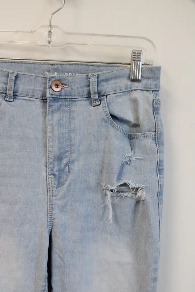 No Boundaries Light Washed Ripped Jeans 11 No Boundaries Necklaces