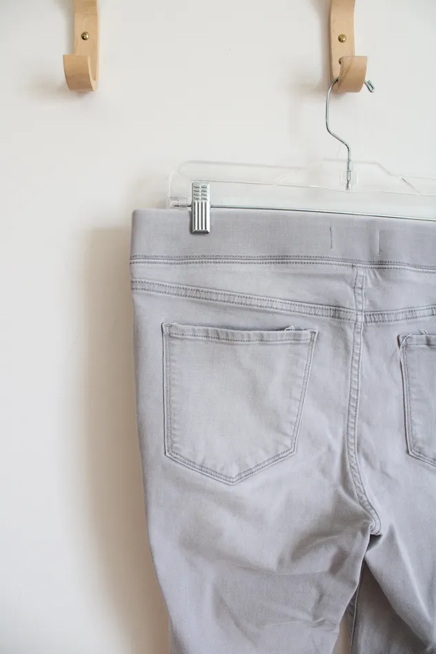 Old Navy Old Navy Rockstar MidRise Elastic Waist Jeans 12 Earrings
