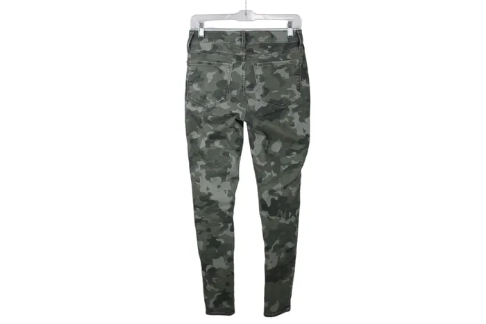Old Navy Rockstar Super Skinny Camo Jeans 6 Old Navy Earrings