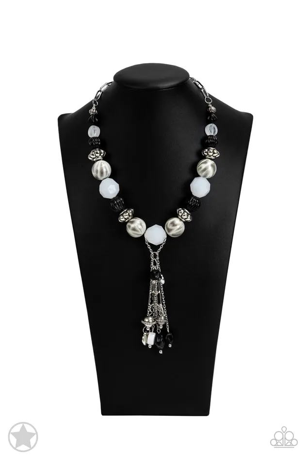 Paparazzi Accessories Earrings Break A Leg