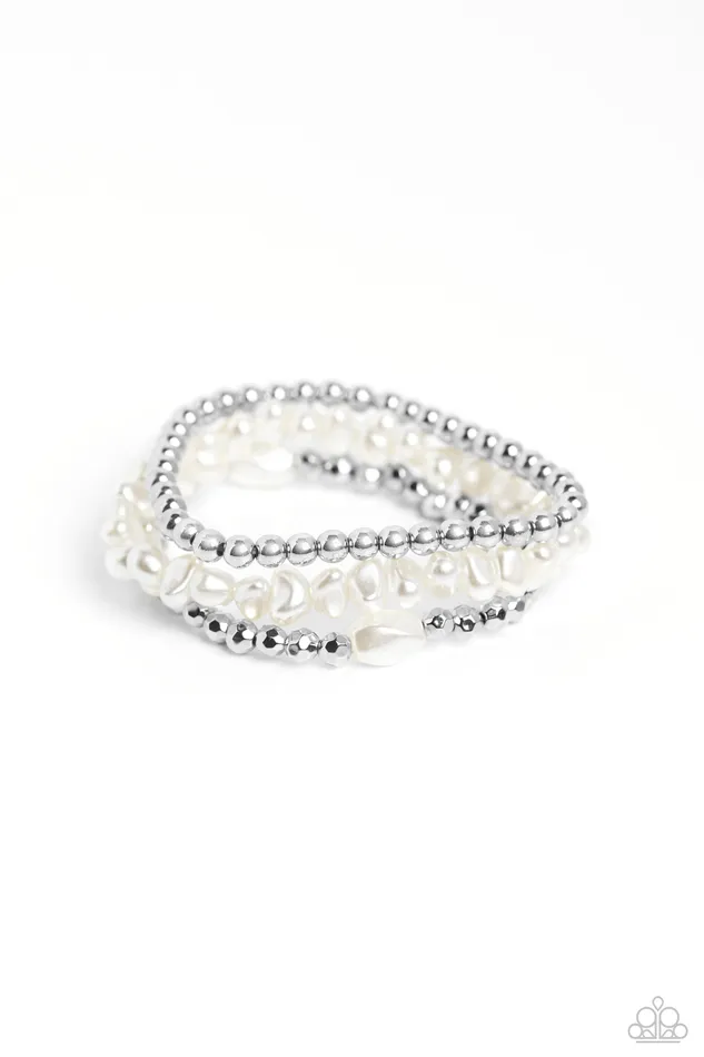 Paparazzi Accessories Rings Effulgent Exchange White