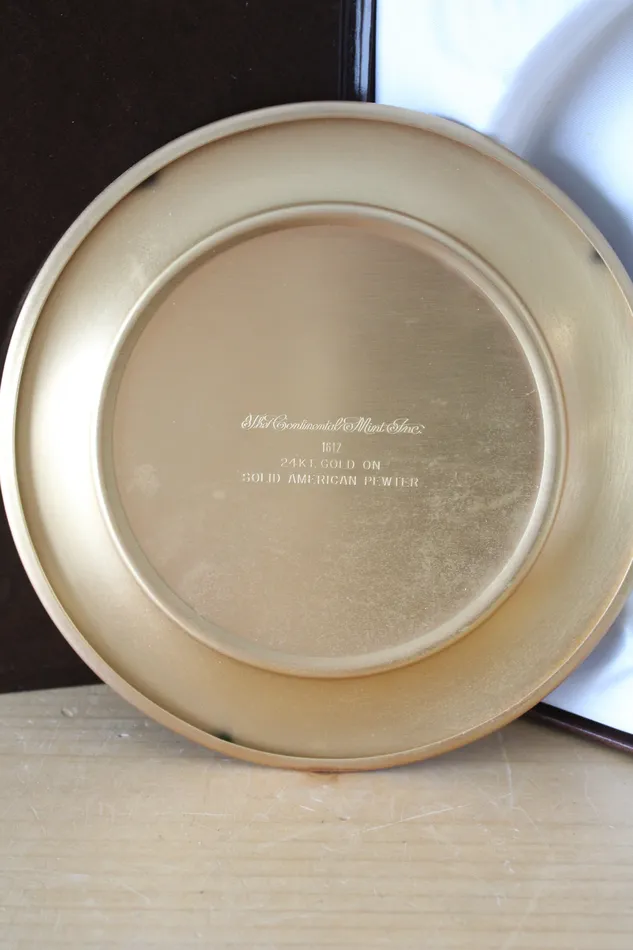PreStyled Sets Jubilee Thrift Norman Rockwell Tom Sawyer Solid American Pewter 24KT Gold Decorative Plate