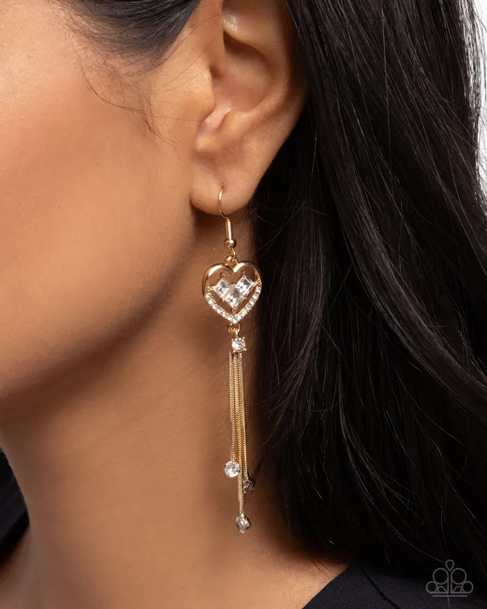 PreStyled Sets Paparazzi Accessories Cascading Character Gold