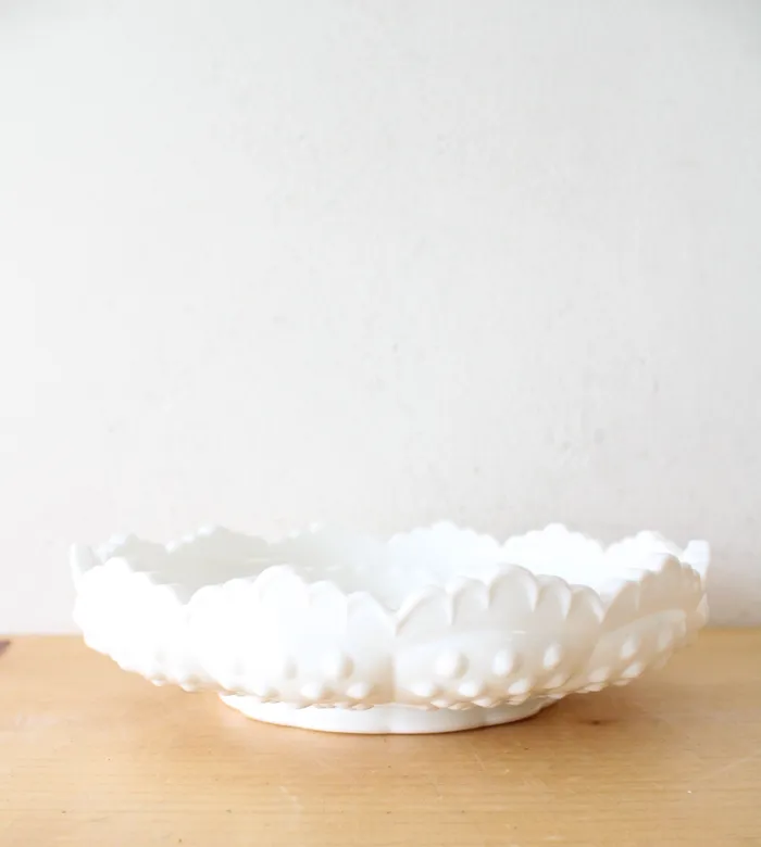Rings Anchor Hocking Anchor Hocking FireKing Grape Milk White Glass Fruit Bowl