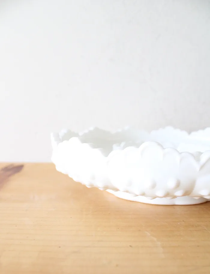 Rings Anchor Hocking Anchor Hocking FireKing Grape Milk White Glass Fruit Bowl