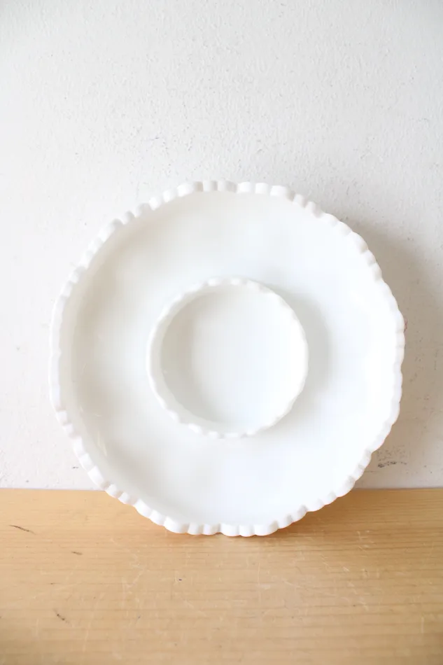 Rings Anchor Hocking Anchor Hocking FireKing Grape Milk White Glass Fruit Bowl