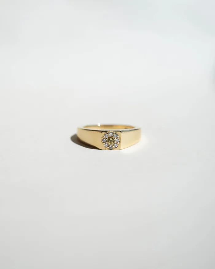 Rings Foe Dear Bellis Signet Ring Yellow Sapphire