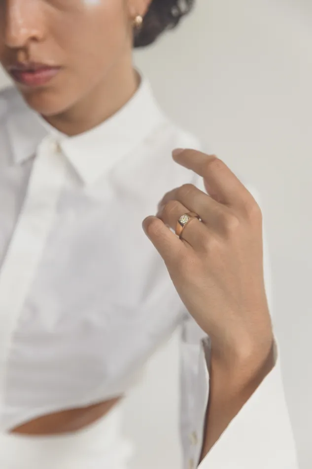 Rings Foe Dear Bellis Signet Ring Yellow Sapphire