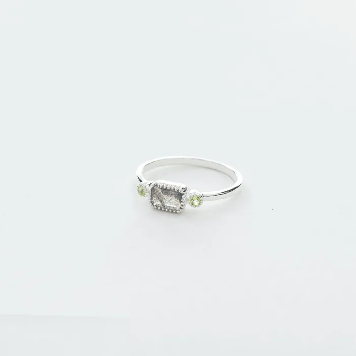 Rings Tiger Mountain 3 Stone Rectangular Labradorite and Peridot Ring in Silver Rings Tiger Mountain 3 Stone Rectangular Labradorite and Peridot Ring in Silver