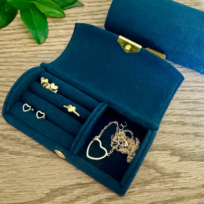 Small Velvet Jewellery Boxes iszi ONLINE Earrings
