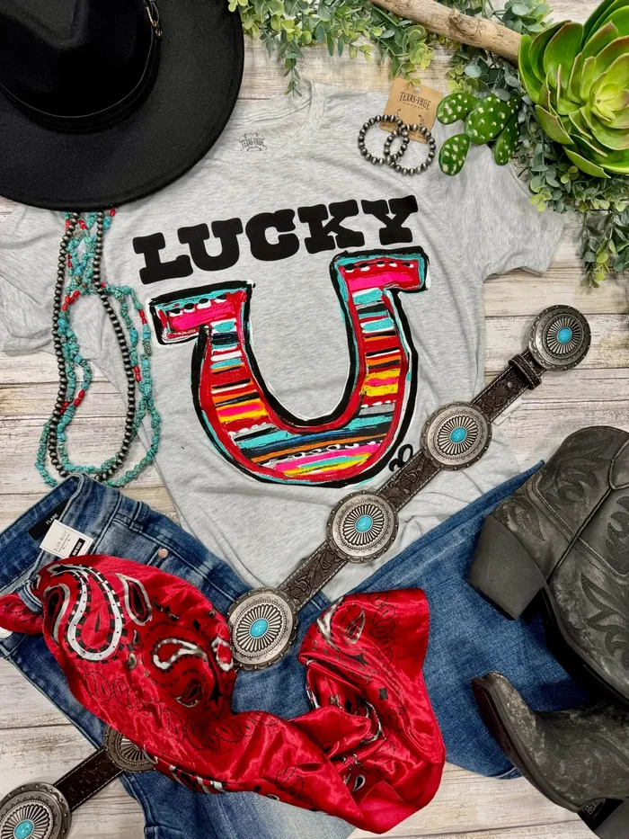 TEXAS TRUE THREADS Rings LUCKY SERAPE HORSESHOE TEE HEATHER WHITE