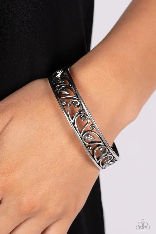 Versailles Villa Silver Paparazzi Accessories Rings